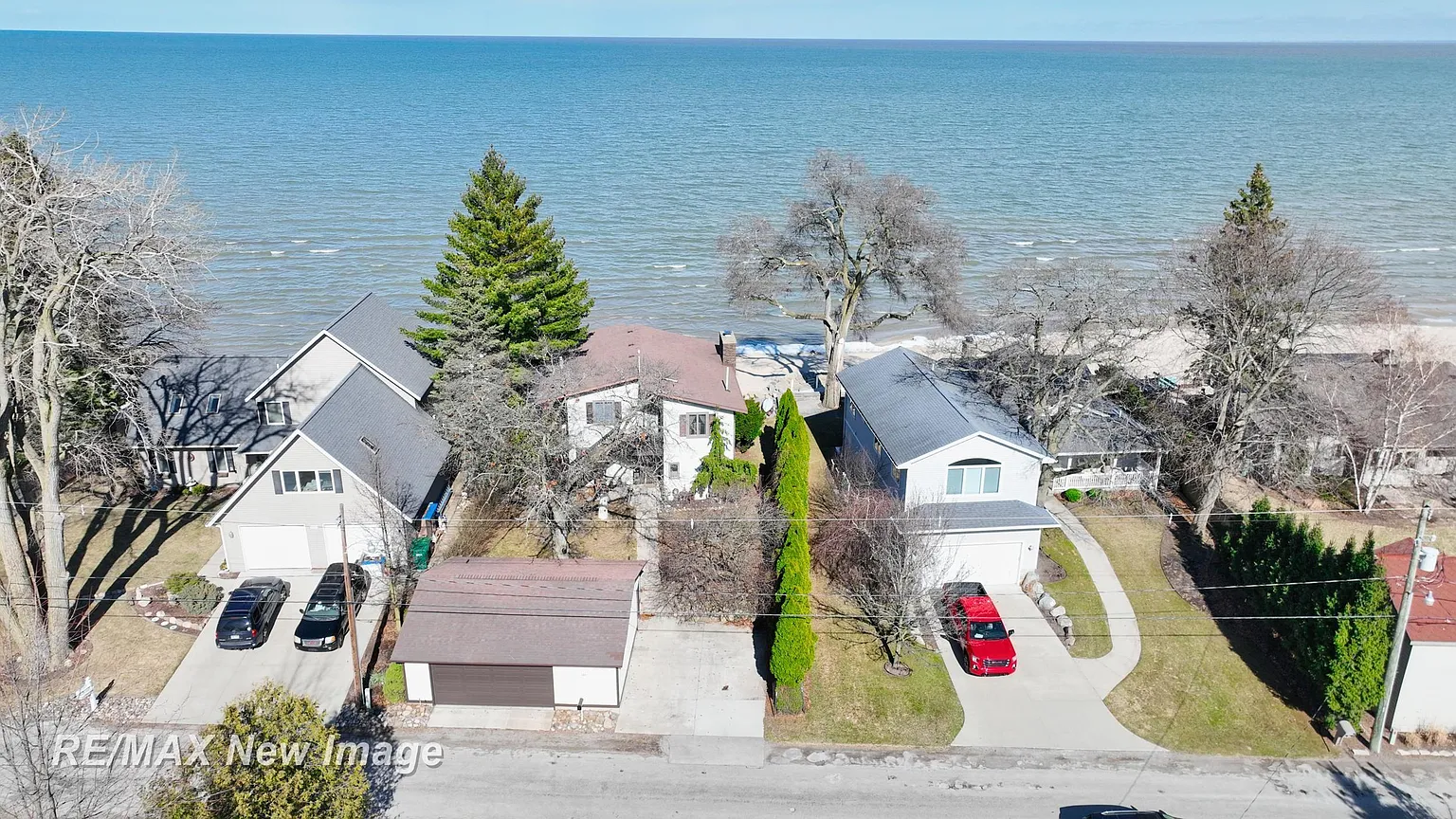 389 Ricoma Beach Rd photo 1