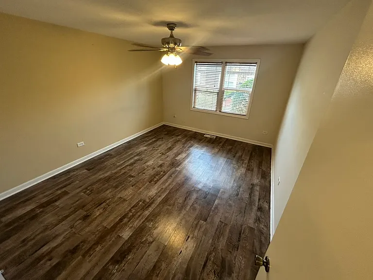 18515 Harwood Ave #1A — Photo 4