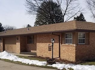 1404 Carolyn Ct, Belvidere, IL 61008