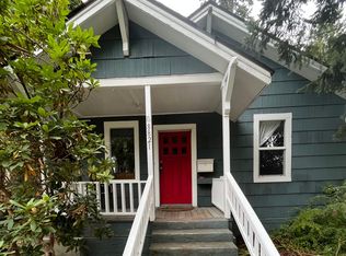 8821 12th Ave SW, Seattle, WA 98106