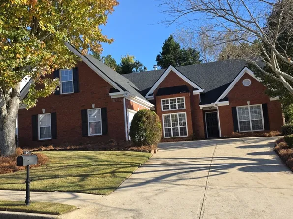 347 Canterbury Place Dr, Suwanee, GA 30024