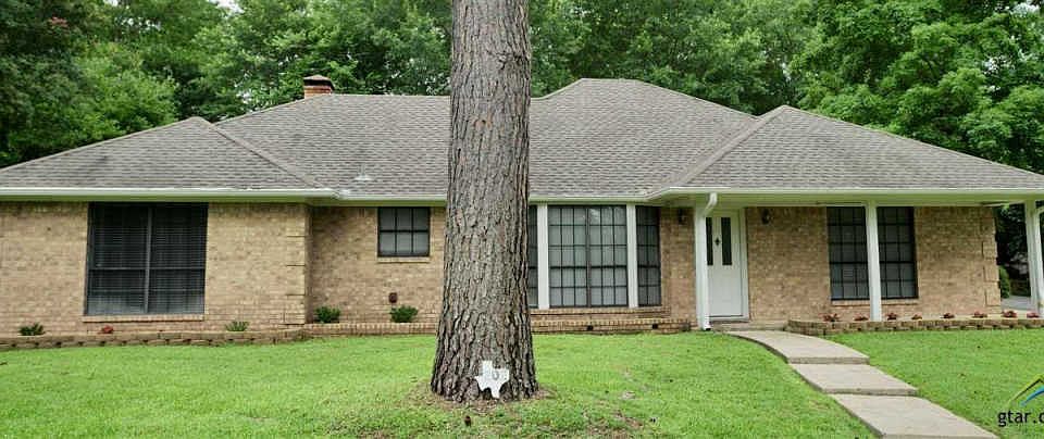 1st image of 202 Texas Dr