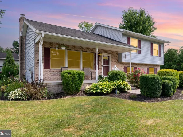300 Mumper Ln, Dillsburg, PA 17019