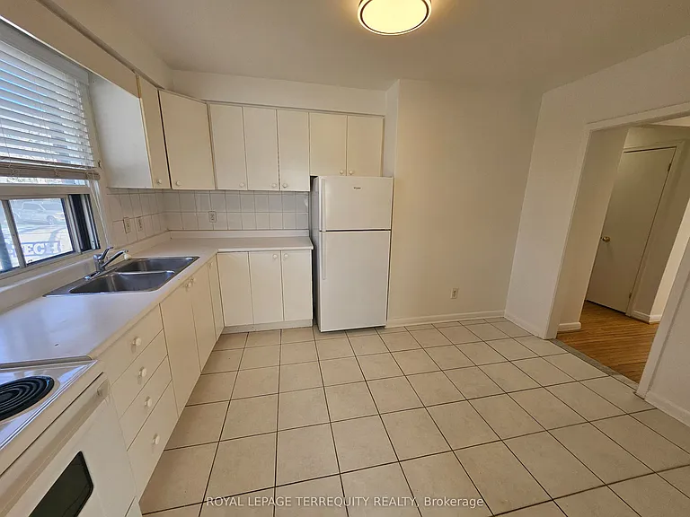 401 Winnett Ave #3 — Photo 15