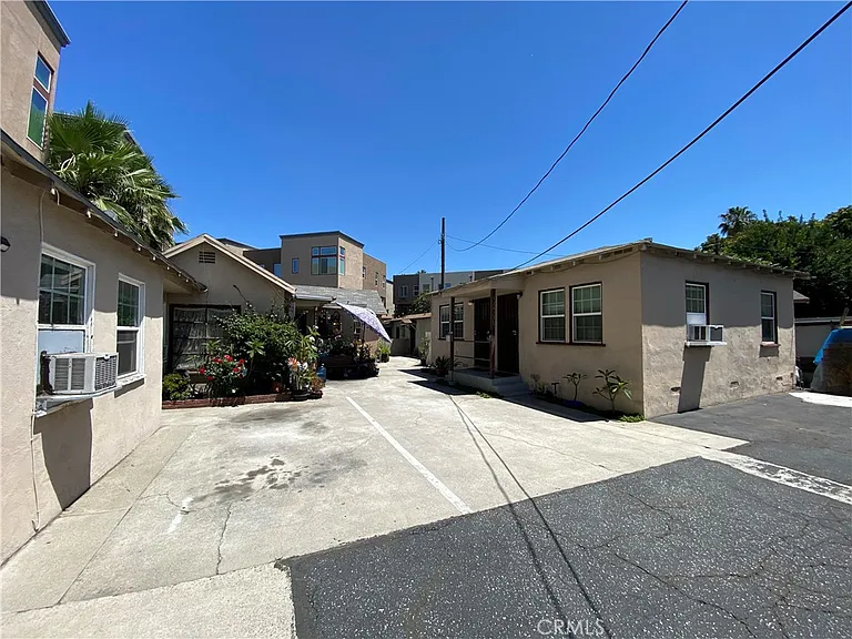 11427 3/4 Garvey Ave — Photo 7