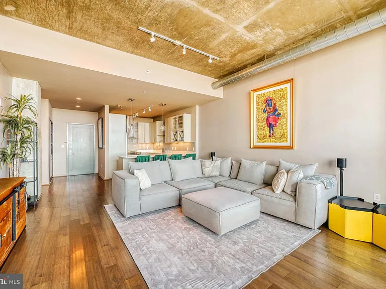 1200 Steuart St #713 — Photo 6