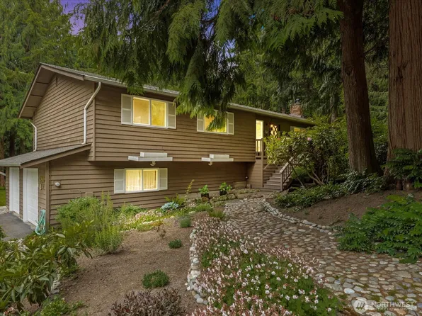 5204 136th Street SW, Edmonds, WA 98026