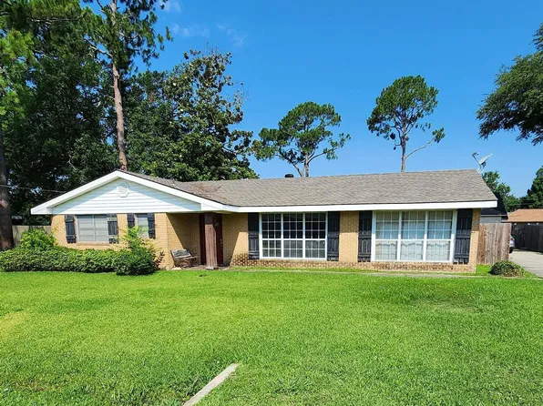 318 Park Dr, Thibodaux, LA 70301