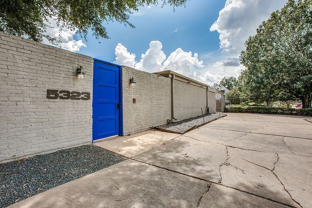5323 S Braeswood Blvd - Property Image
