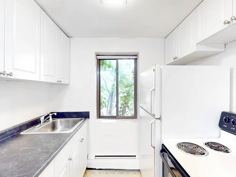 191 W Wyoming Ave #11 — Photo 5