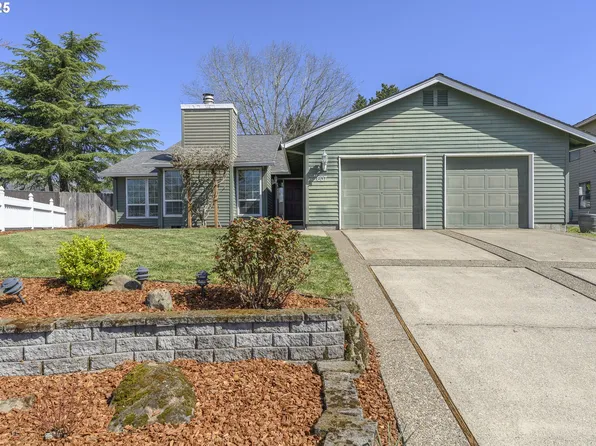 607 E Donald Ct, Newberg, OR 97132