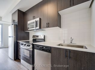 2475 Old Bronte Rd #412, Oakville, ON L6M 4J2