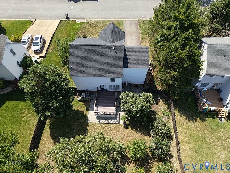 2nd image of 10912 Point Grey Rd