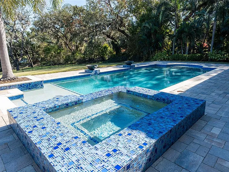 2041 Lake Fischer Cove Ln — Photo 47