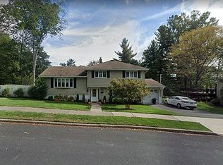 42 Clinton Ln, Wayne, NJ 07470