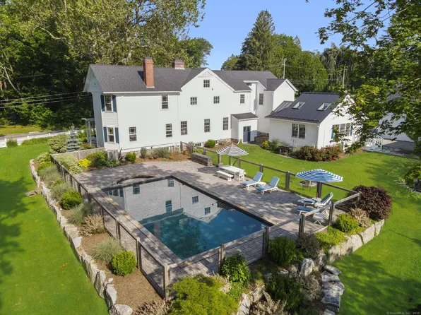 349 Pomfret Street, Pomfret, CT 06259