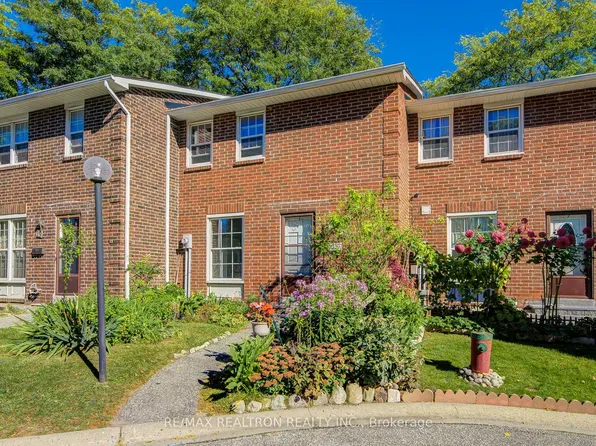 2550 Birchmount Rd #20, Toronto, ON M1T 2M5