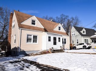 31 Aberdeen Ct, Haledon, NJ