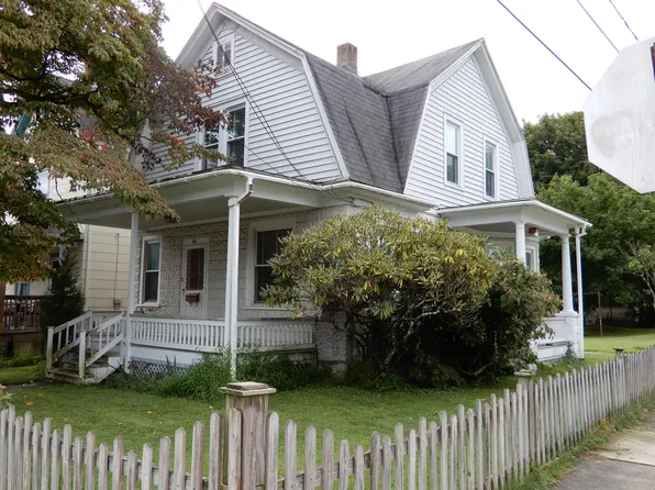 181 State St, East Stroudsburg, PA 18301