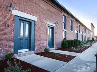 15 Lawrence Dr APT 1, Lowell, MA 01854