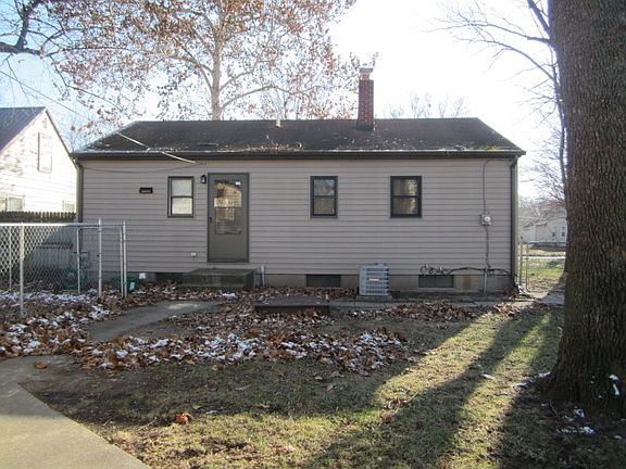 3rd image of 1630 Florence St