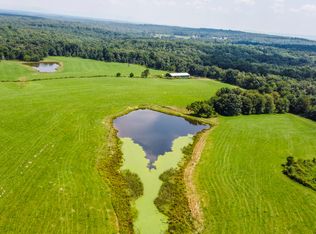 Twin Bridge Rd, Deer Lodge, TN 37726