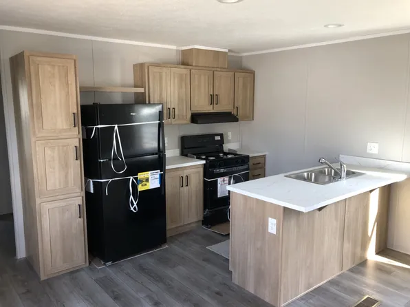 2421 E Dundee Dr #158, Findlay, OH 45840