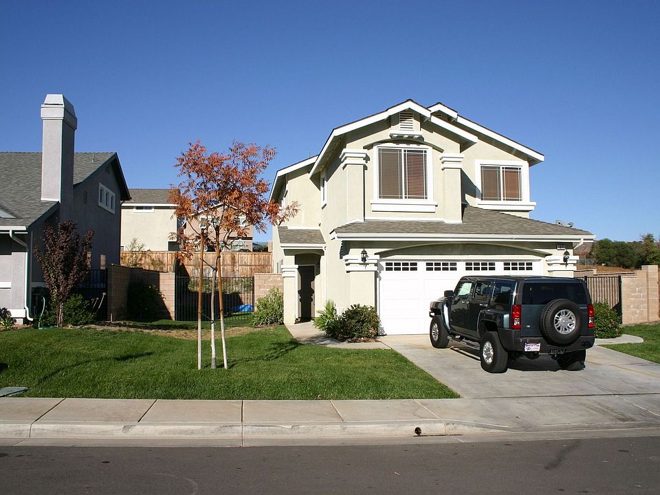 2nd image of 1371 Dawes St