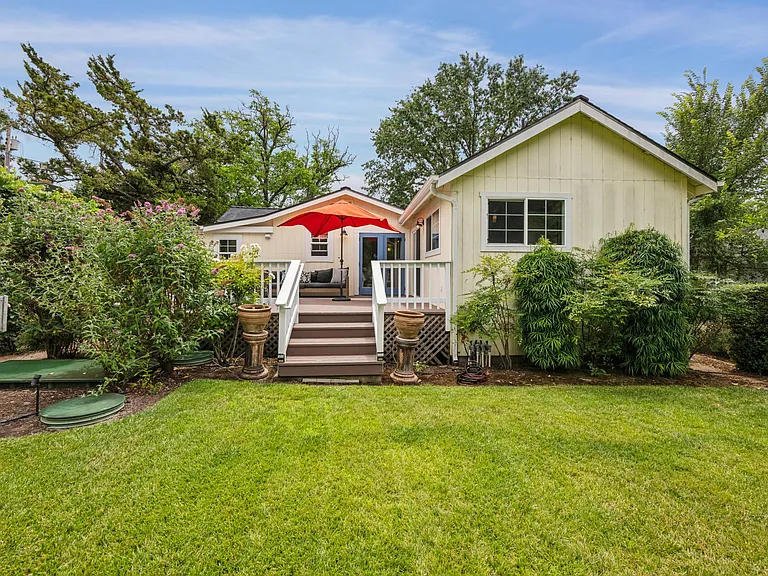 121 Laurel Ave — Photo 25