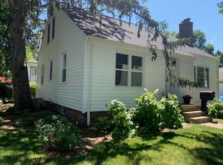 401 W John St, Champaign, IL 61820