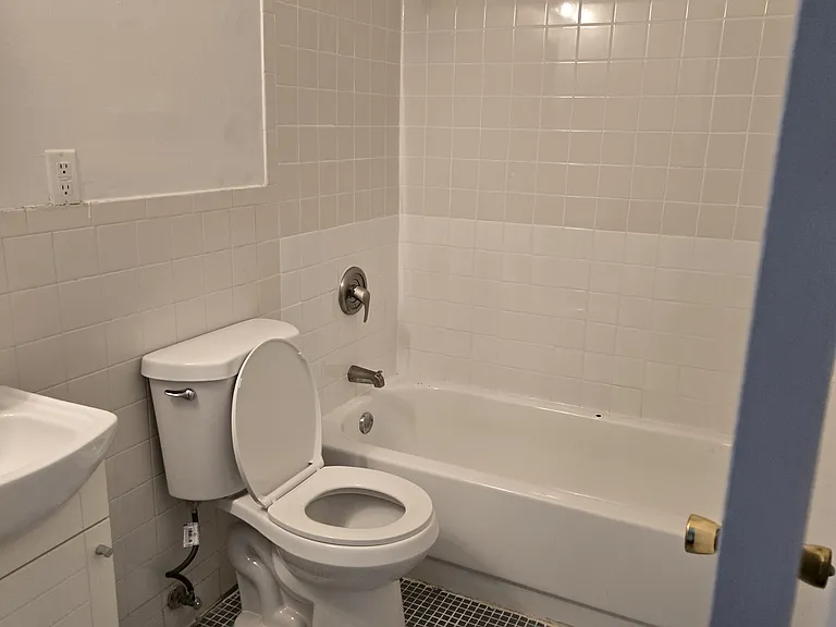 77 Wyckoff Ave #1A — Photo 9