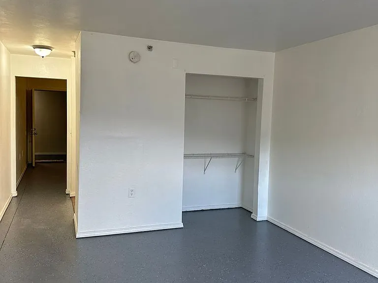 2849 Gretna Rd — Photo 12