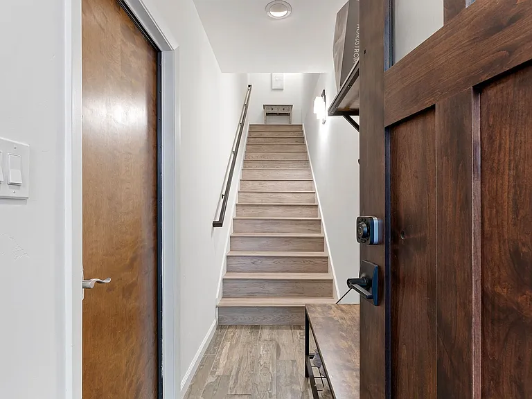 830 Oriole Way #2 — Photo 4