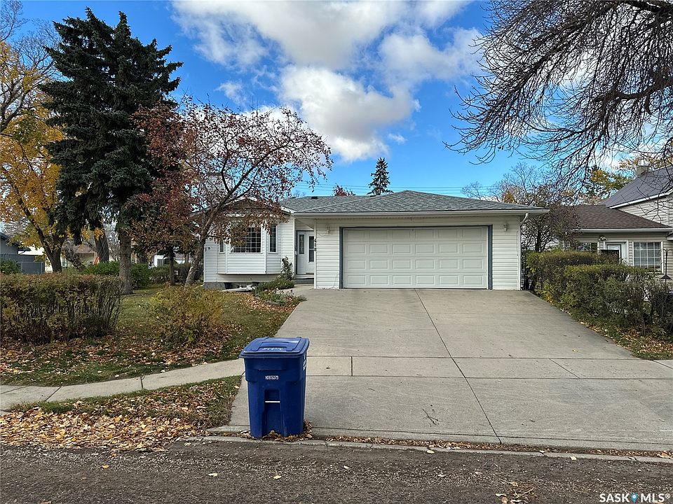 1st image of 418 Railway Avenue