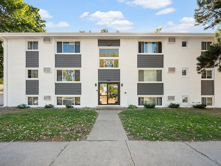 Oria Lakeview Apartments — Photo 18