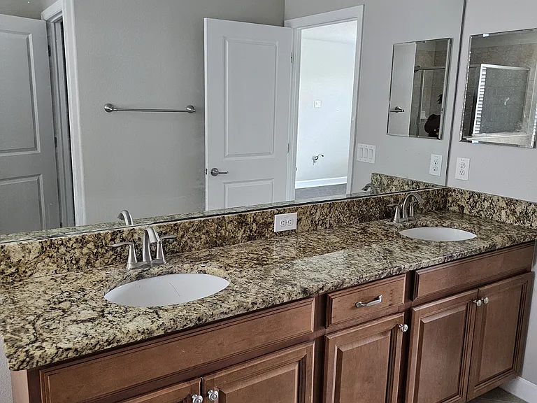 10125 Count Fleet Dr — Photo 9