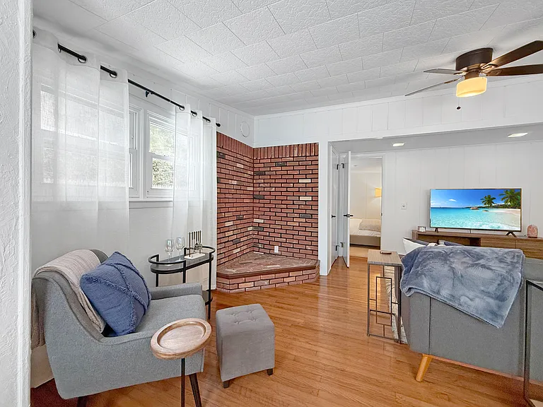 839 Pond View Rd — Photo 12
