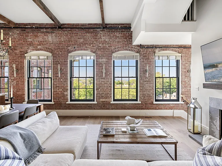 15 Church St #Penthouse 402 — Photo 9