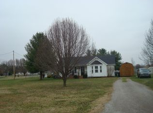 1498 Sycamore Dr, Chapel Hill, TN 37034