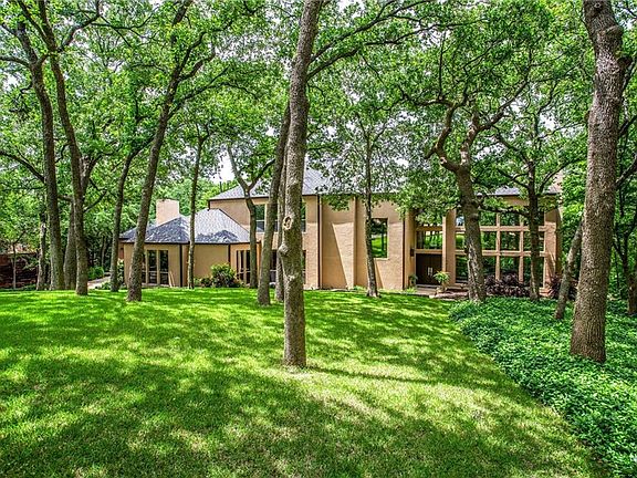 2nd image of 6608 Stonehill Ct