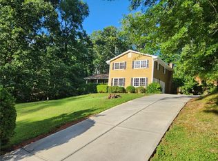 4996 Bedell Rd NE, Roswell, GA 30075