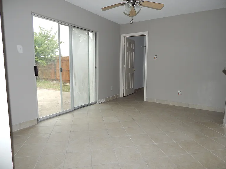 10013 Country View Ln — Photo 11