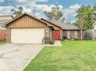 130 Summerwood Dr, Sulphur, LA 70663