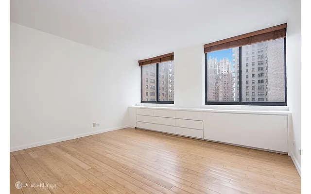 Rented by Douglas Elliman | media 27