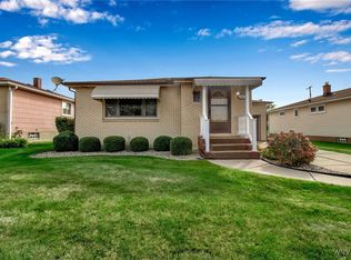 49 Jane Ln, Depew, NY 14043