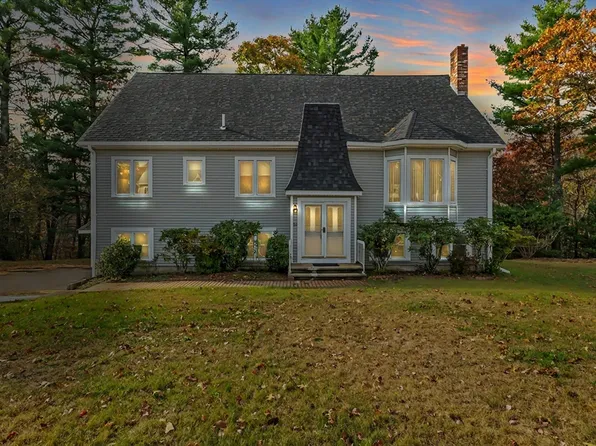 59 Lucas Dr, Stoughton, MA 02072