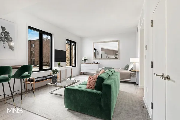 Rented by MNS | media 19