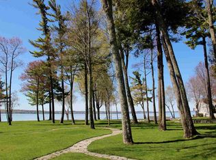 1035 Beach Rd, Harbor Springs, MI 49740