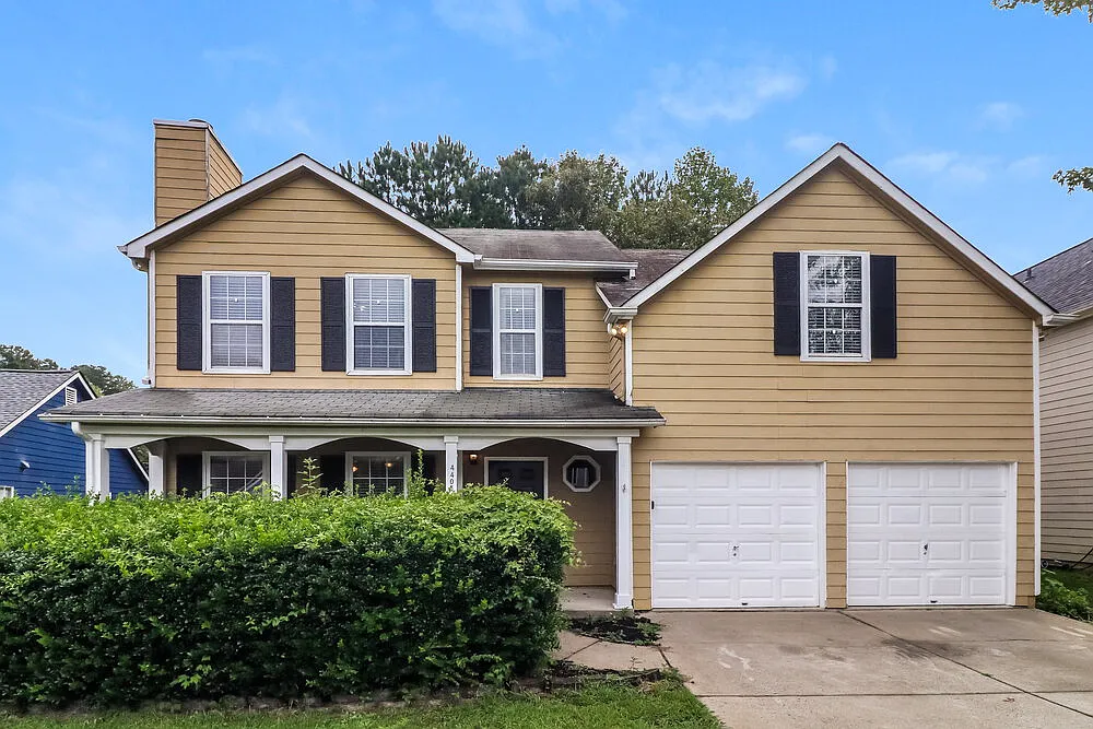 4 bed, 2.5 bath, 2065 sqft, $2,115 — Photo 1