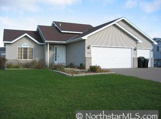 506 Cottonwood St, Isanti, MN 55040